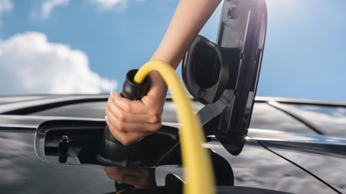 Schemaläggning av laddstationer för elbilar